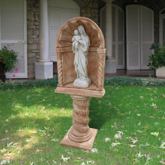 Tuinbeeld Madonna met Jezus in nis