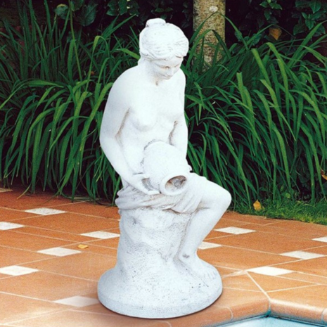 Standbeeld Giovent&ugrave; Klein
