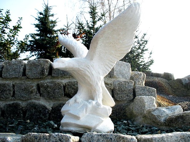 Standbeeld Aquilotto - Kleine Adelaar