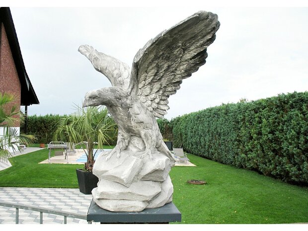 Standbeeld Aquila - Medium Adelaar